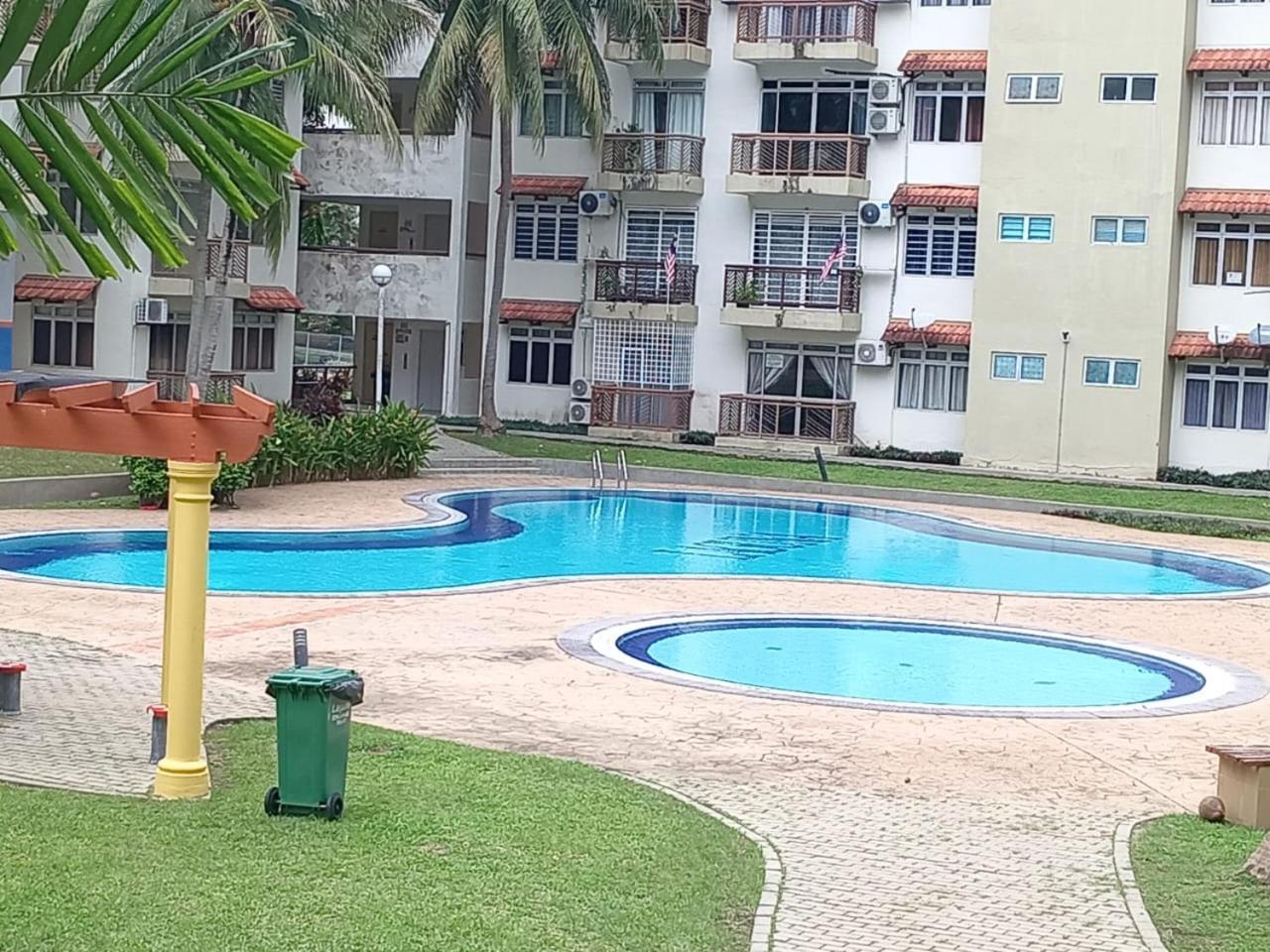 פורט דיקסון Jas Laguna Condo Resort מראה חיצוני תמונה