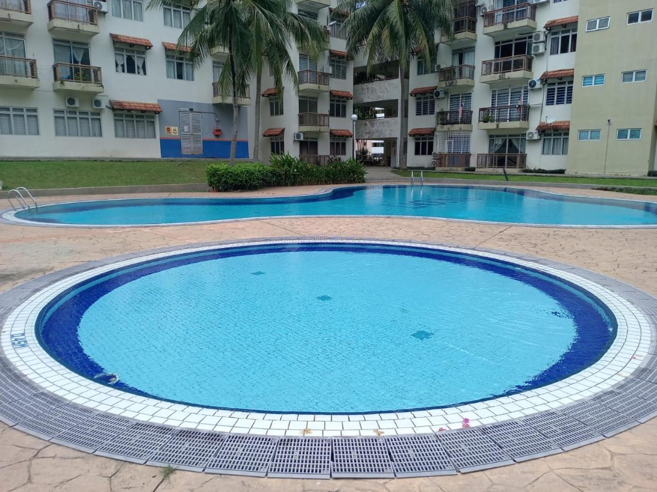 פורט דיקסון Jas Laguna Condo Resort מראה חיצוני תמונה